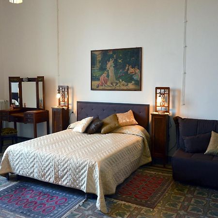 Palazzo Vallebona 갈리폴리 외부 사진