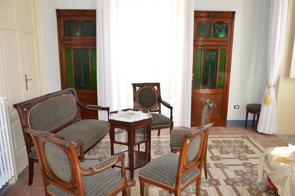 Palazzo Vallebona 갈리폴리 외부 사진