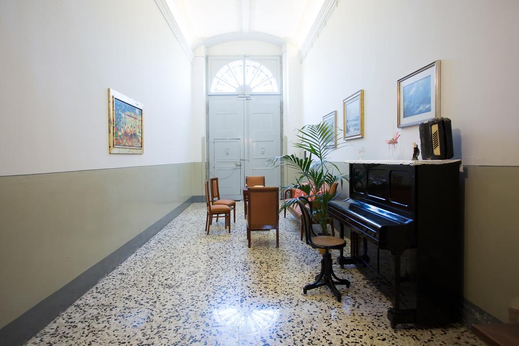 Palazzo Vallebona 갈리폴리 외부 사진