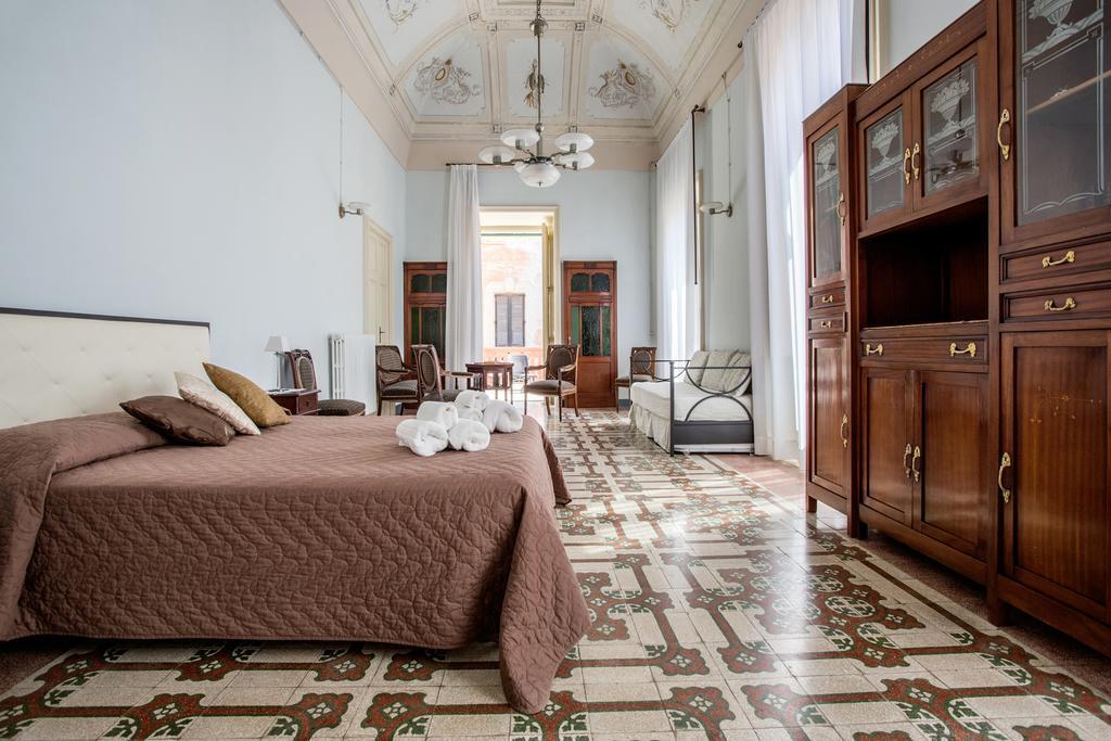 Palazzo Vallebona 갈리폴리 외부 사진