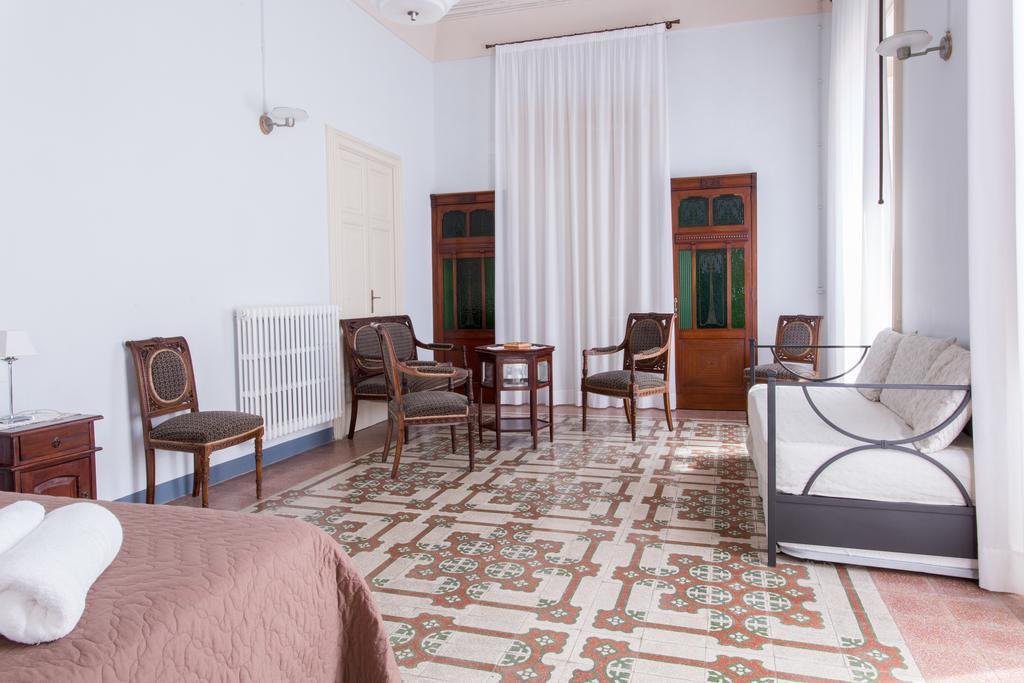 Palazzo Vallebona 갈리폴리 외부 사진